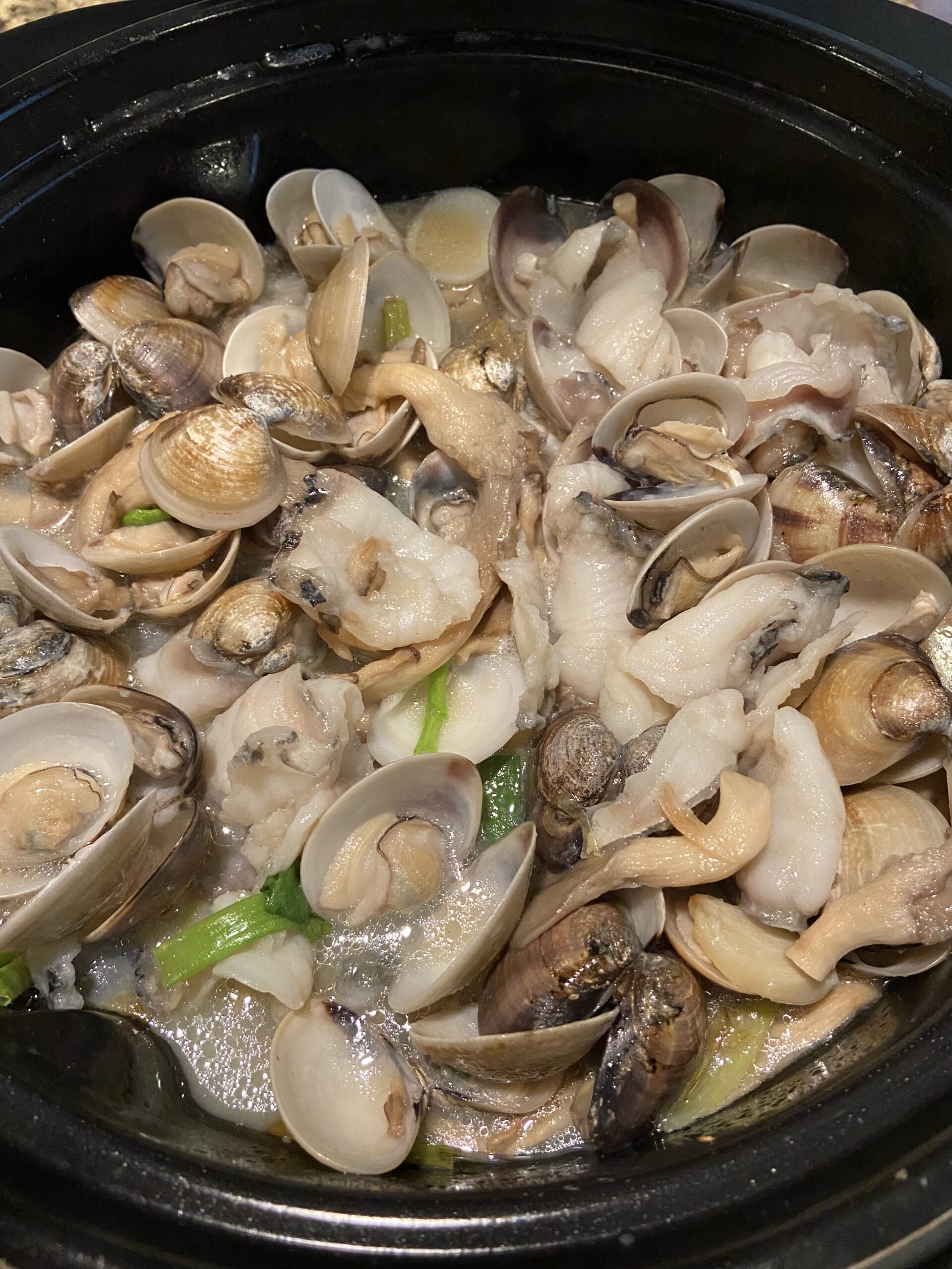 Ginger Onion Sauce with Oyster Mushroom, Clams and Sliced Fish (Umami